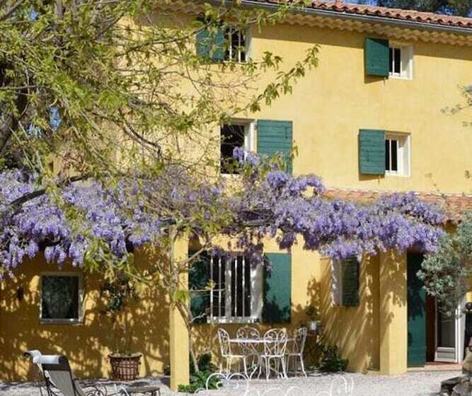 펜션 Le Mas Des Aludes