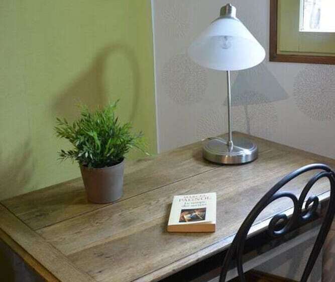 펜션 Le Mas Des Aludes