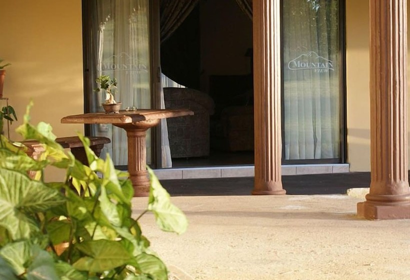 פנסיון Mountain View Guest House