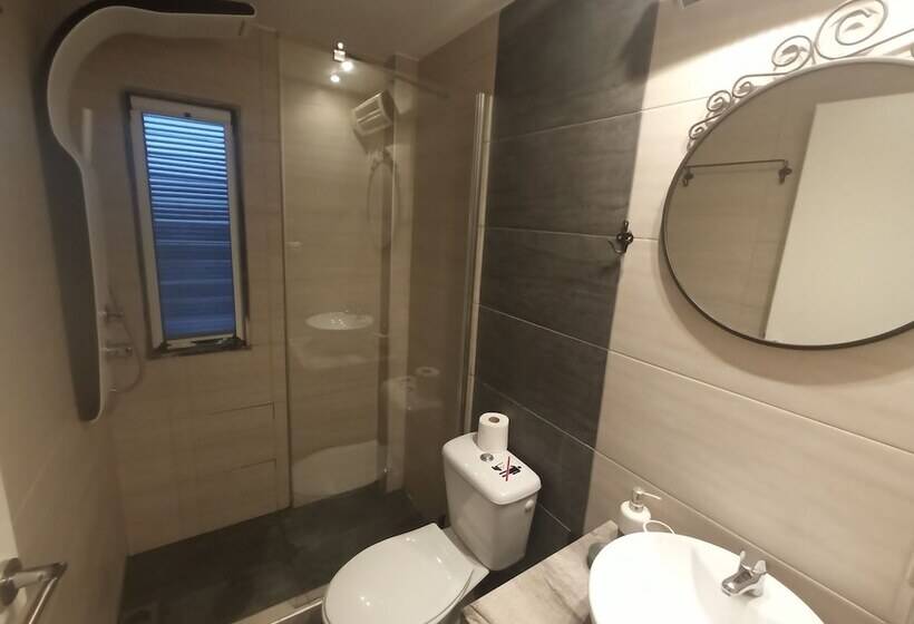 Salonikiou Beach Deluxe Apartments