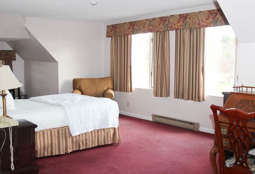 The Lucerne Inn