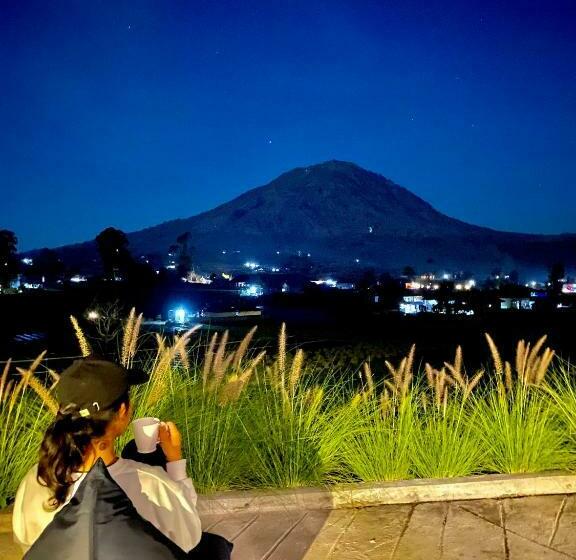 הוסטל The Batur Elevation