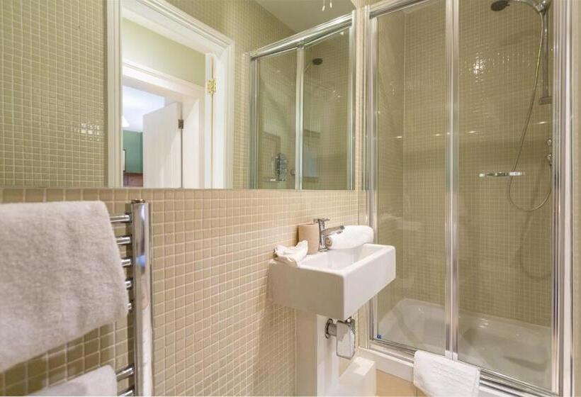 住宿加早餐 Spectacular 2 Bedroom Apartment With Sunny Garden & Terrace