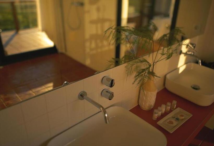 تختخواب و صبحانه Suites Niditas