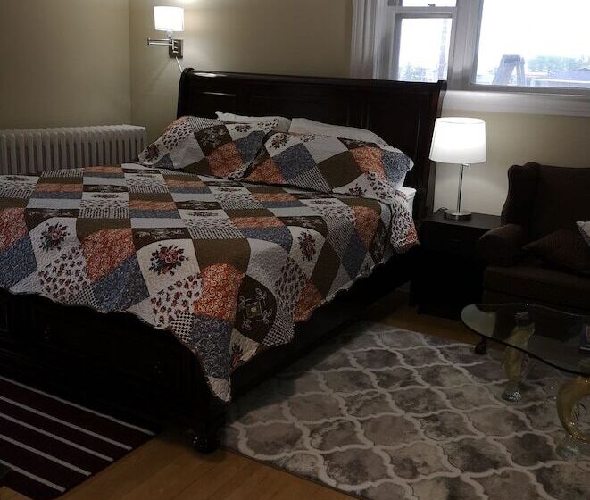 مبيت وإفطار Sunflower Guest Suites