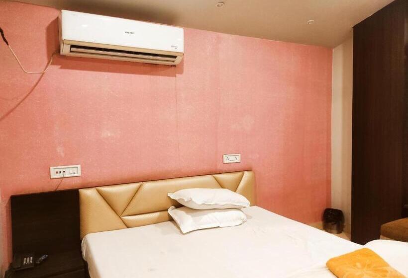 فندق Bhagwani Palace