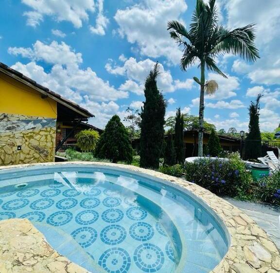 Отель Campestre La Primavera Del Quindío