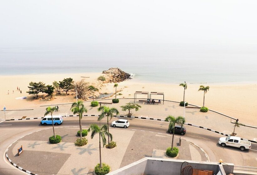 هتل Coral Da Ilha