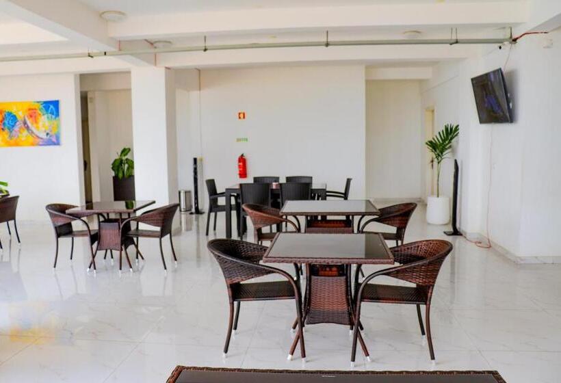 هتل Coral Da Ilha