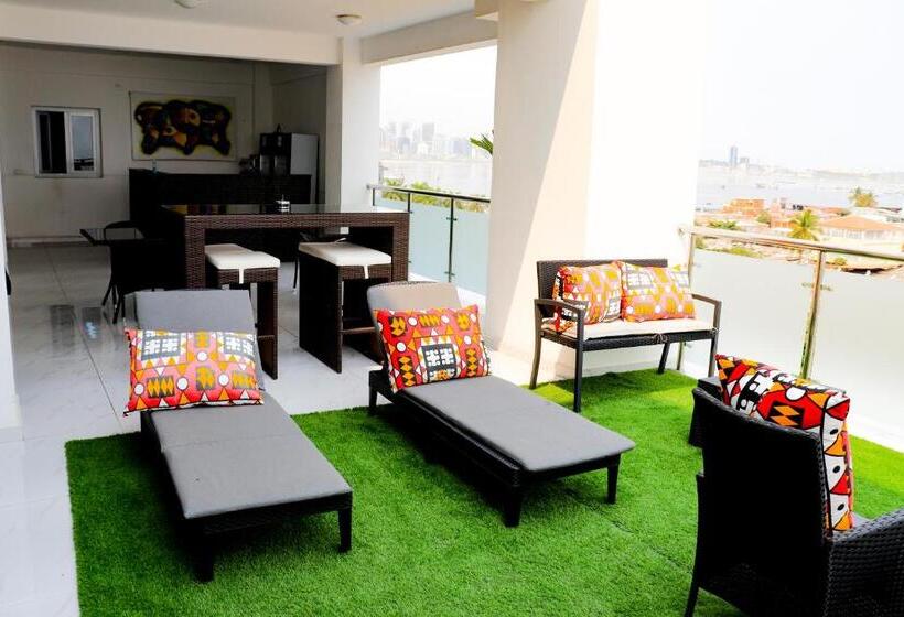 هتل Coral Da Ilha