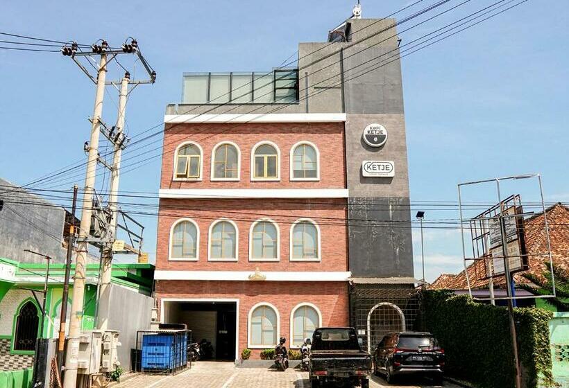 هتل کپسول Ketje Luxury Capsule Mitra Reddoorz