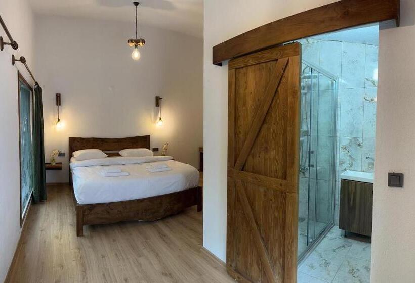 فندق Royal Falls Tati̇l Koyu