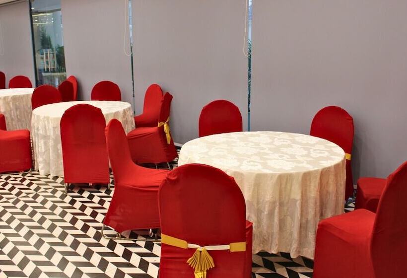 酒店 Hibiscus Select