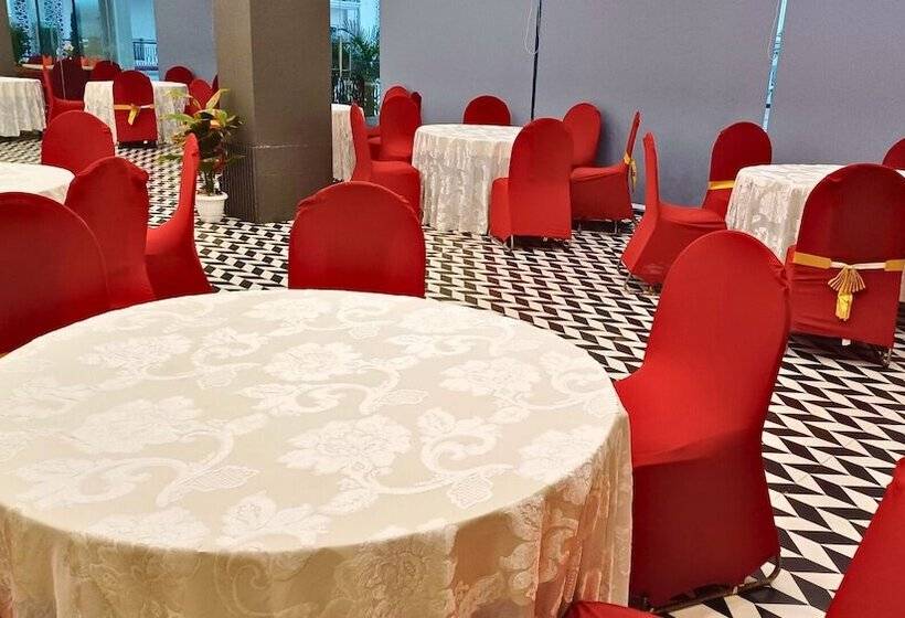 酒店 Hibiscus Select