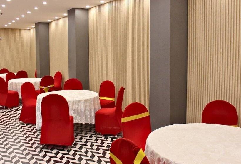 酒店 Hibiscus Select