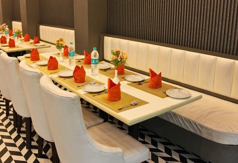 酒店 Hibiscus Select