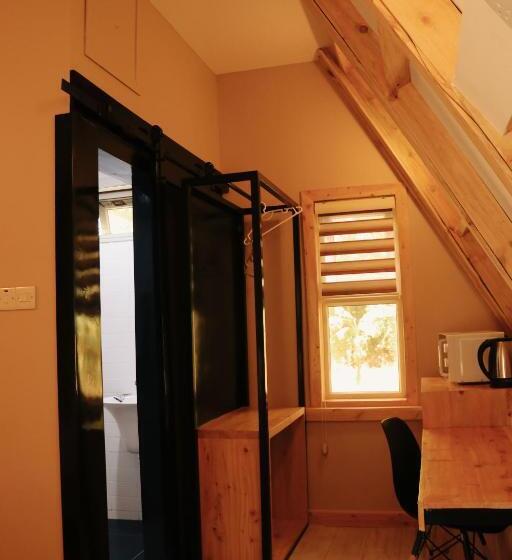 בית מלון כפרי Kalongo Farm Ecosystem Homes