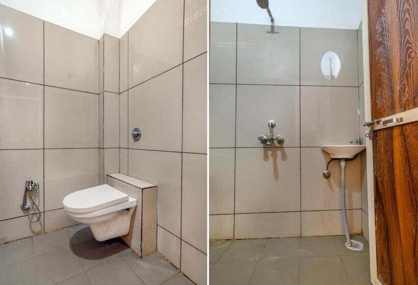 Отель Nirvana Greens