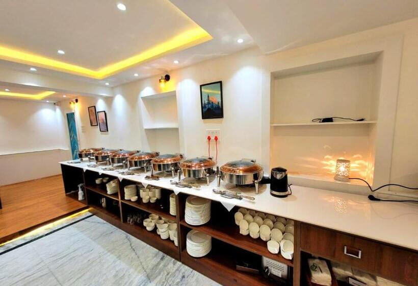 فندق Royal Plaza