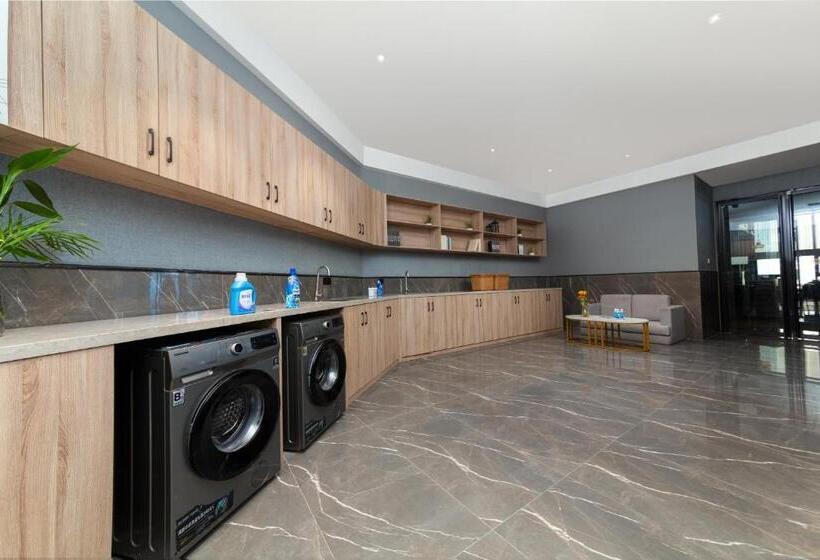 莫林酒店(moning Hotel）