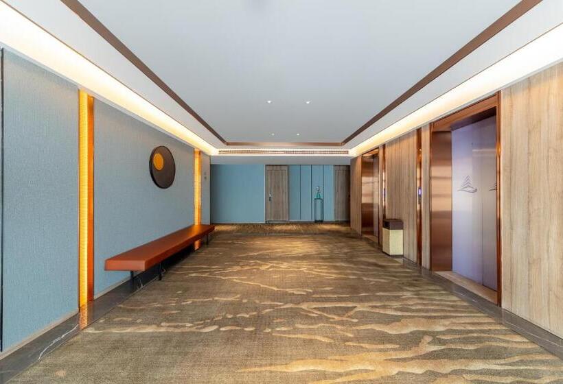 莫林酒店(moning Hotel）