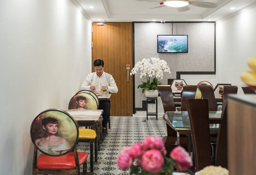 Narcissus 2 Hotel & Apartment