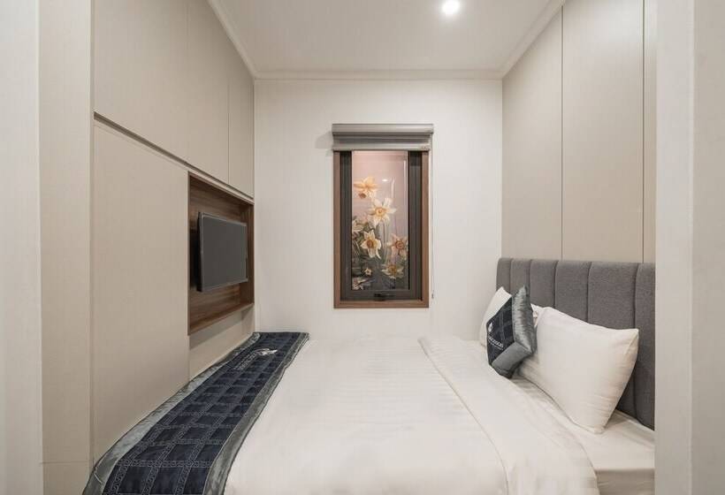 Narcissus 2 Hotel & Apartment