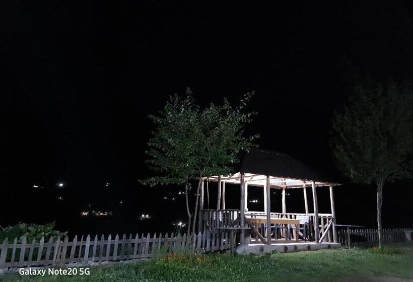 膳宿费 Mountain Vista Guesthouse Shkafi