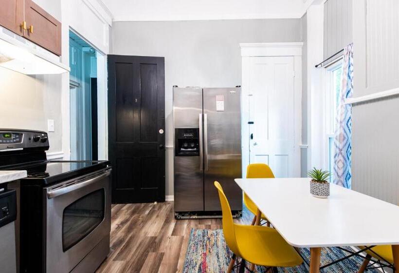 پانسیون Suite Near Downtown Louisville, Ky Suite I