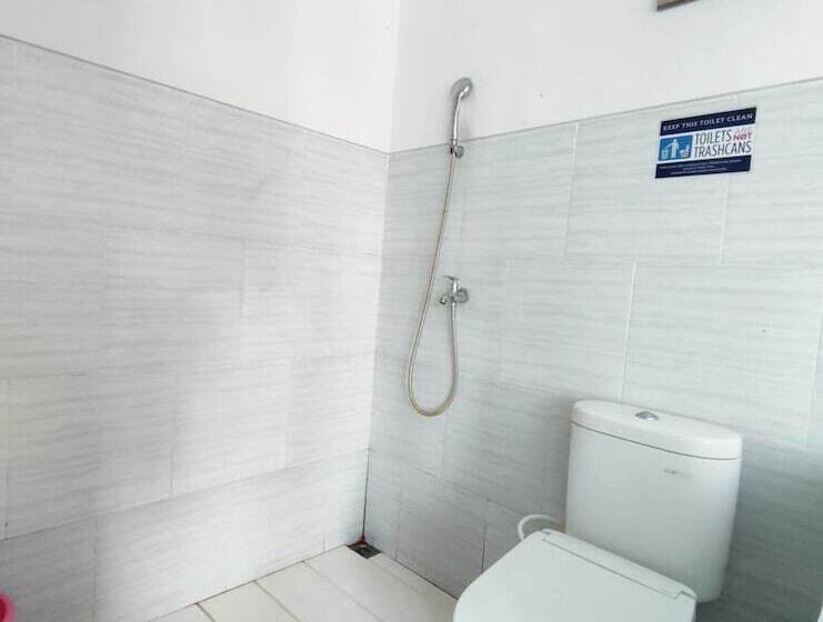 פנסיון Surabaya Homey Near Airport