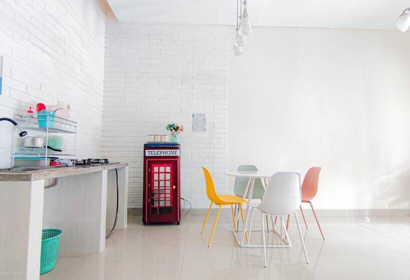 פנסיון Surabaya Homey Near Airport