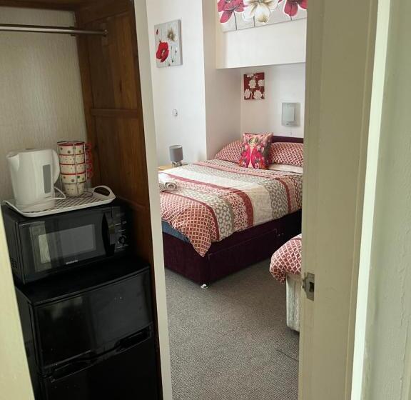 Пансион The Croft