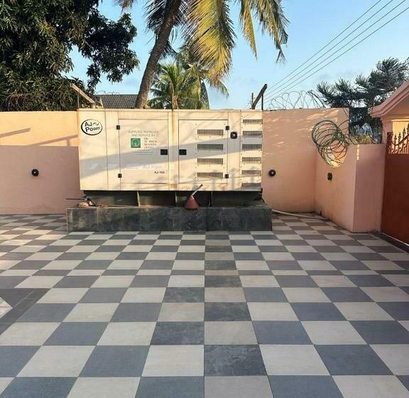 Sylvia S Executive Hostel