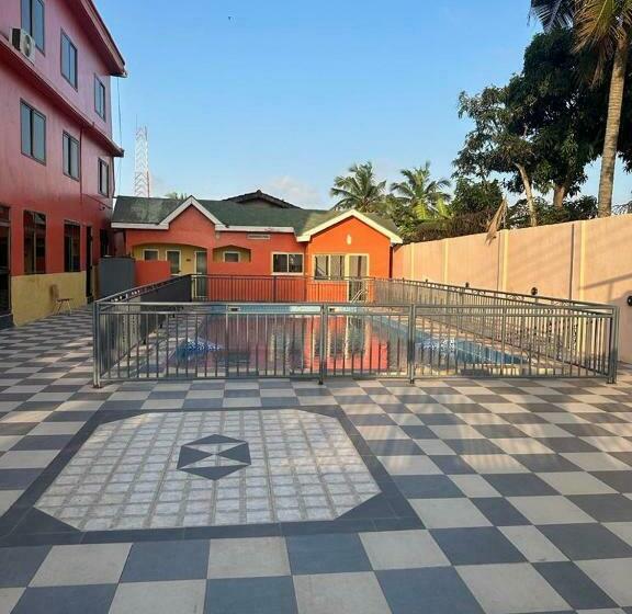 Sylvia S Executive Hostel