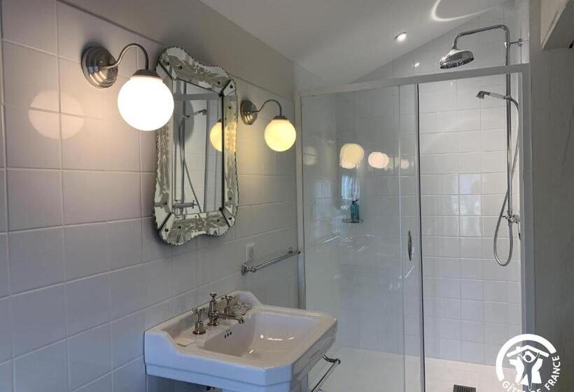 Bed and Breakfast Château De Gardès