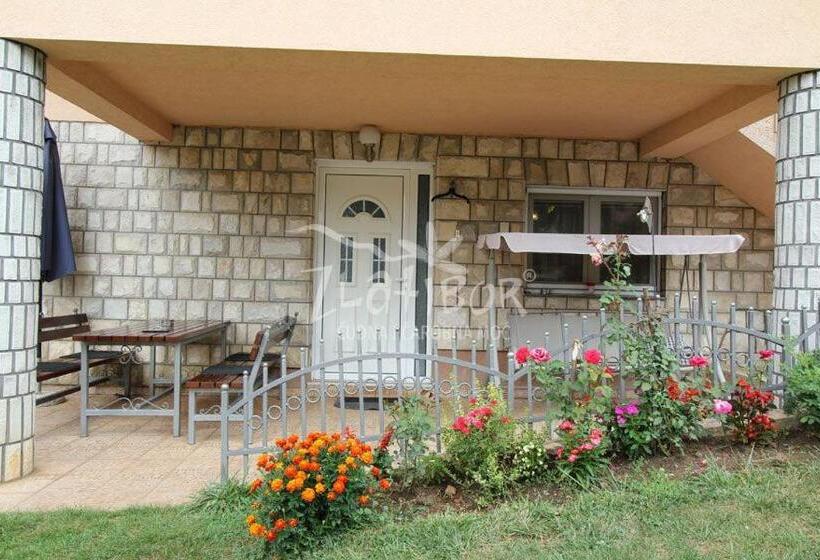 تختخواب و صبحانه Vila Pavle