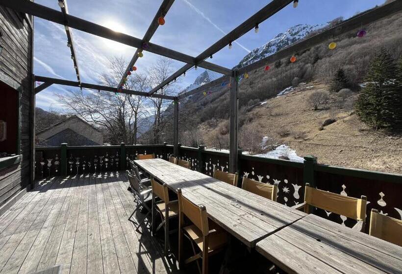 Отель Le Chamois