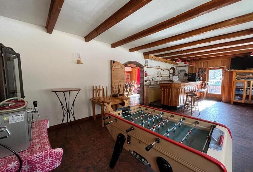 Отель Le Chamois