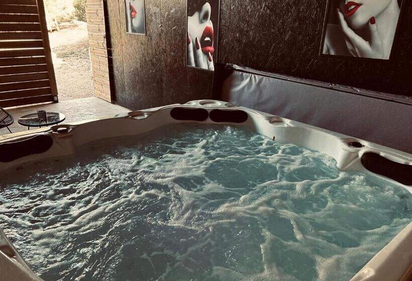 酒店 Le Maquis Rooms