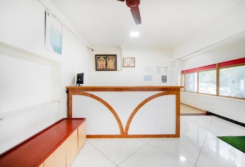 호텔 Oyo Flagship Chennai Palace