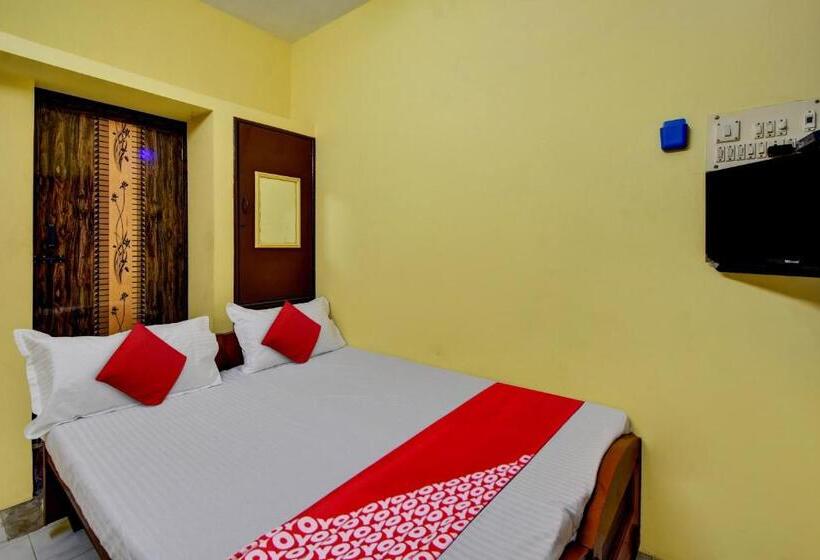 هتل O Nimalan Residency