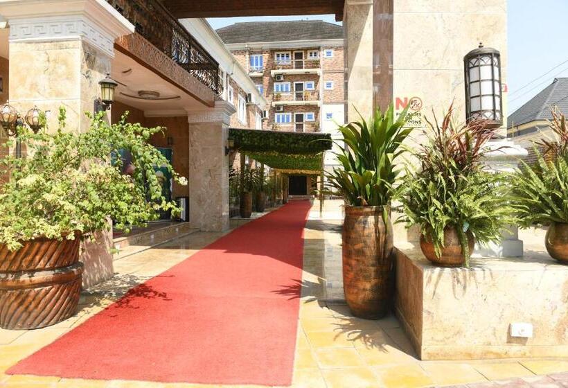 בית מלון כפרי Portland Resort