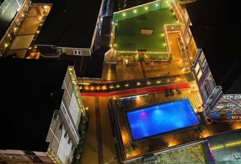 בית מלון כפרי Portland Resort