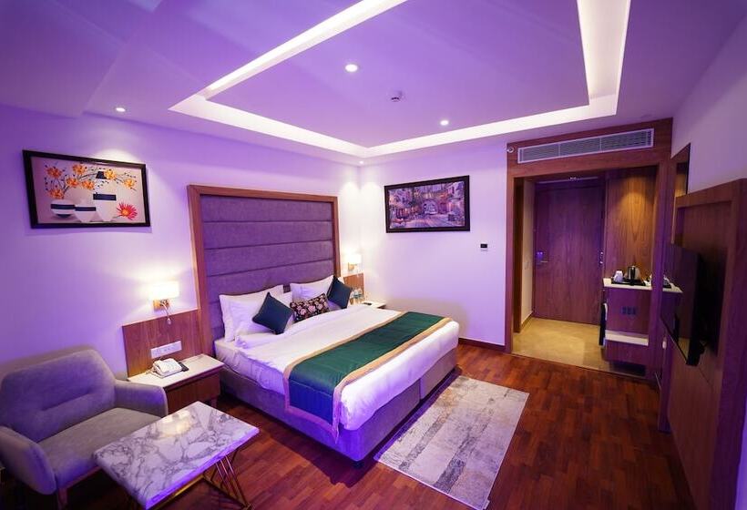ホテル Quality Inn Elite, Amritsar