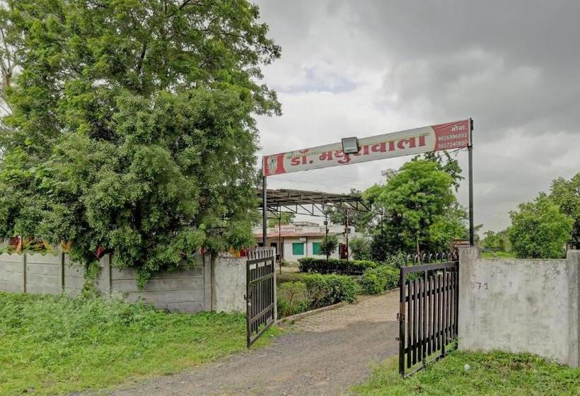 בית מלון כפרי Spot On Mathurawala Parisar