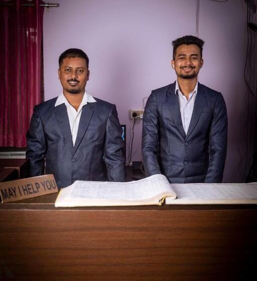 ホテル Town And Country Inn