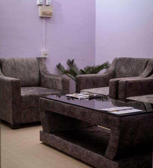 ホテル Town And Country Inn