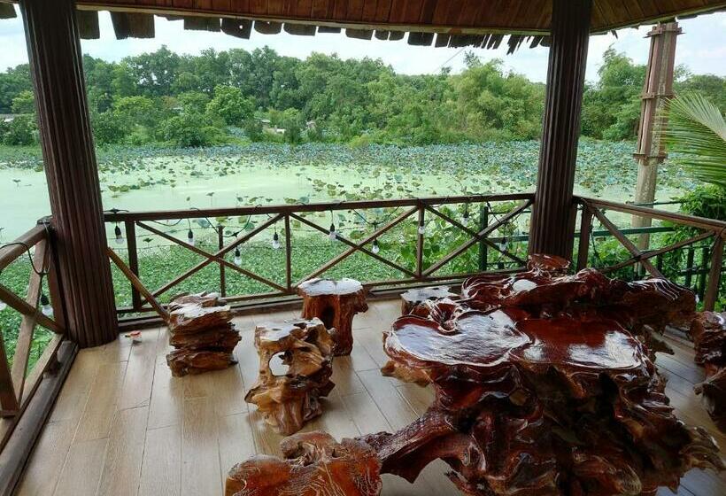 هتل Viewest Glamping Dong Mo