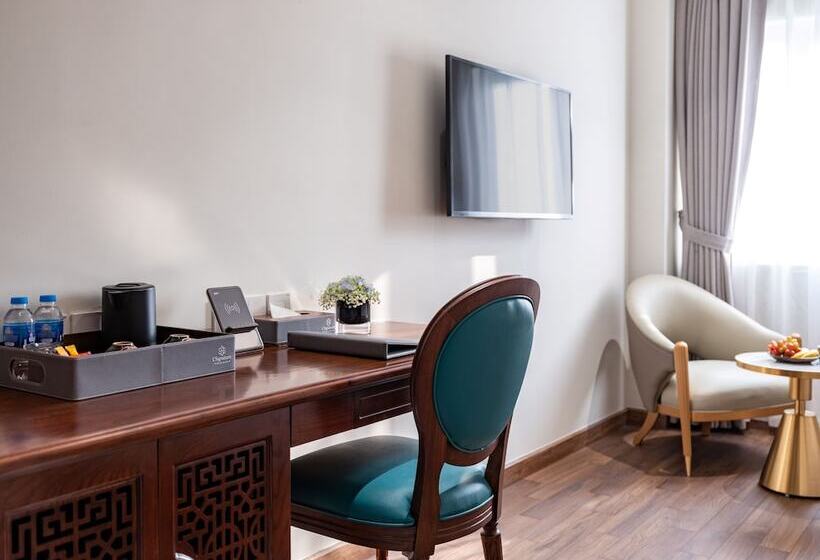 L Signature Hotel & Spa