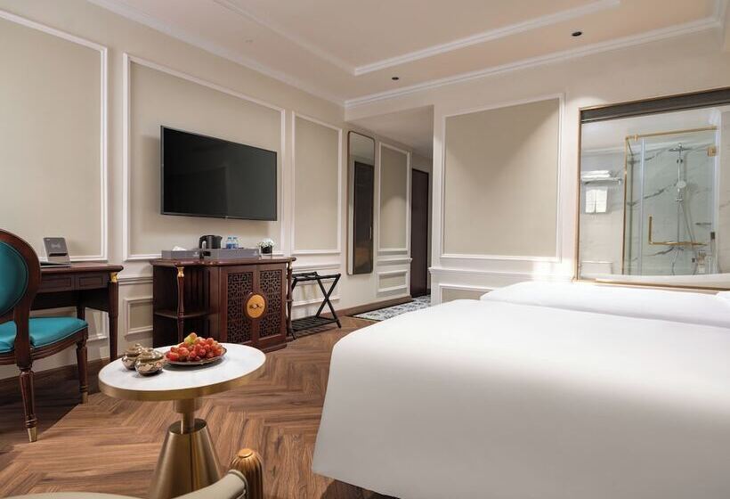 L Signature Hotel & Spa